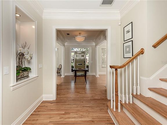 5th image of 2930 W Wallcraft Ave