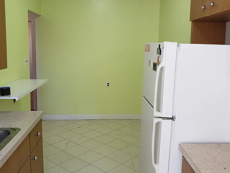 1412 Ocean Ave #4C — Photo 10