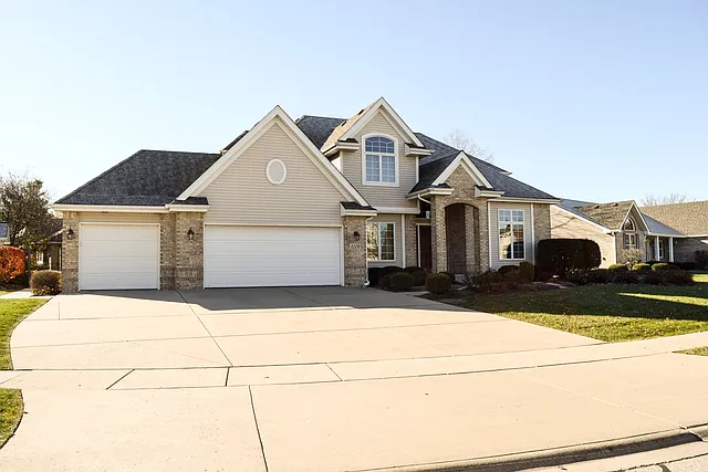1208 Wales Ct photo 1