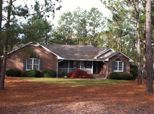 2 Carter Ln, Pinehurst, NC 28374
