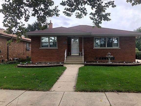 3rd image of 10647 Essex St
