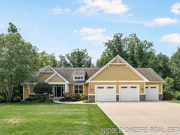 2nd image of 528 Stonehenge Dr SW