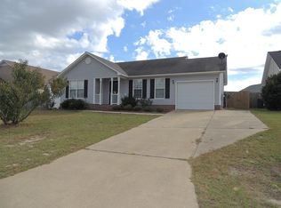 3211 Winesap Rd, Hope Mills, NC 28348