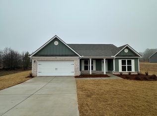348 Dove Field Dr, Statham, GA 30666