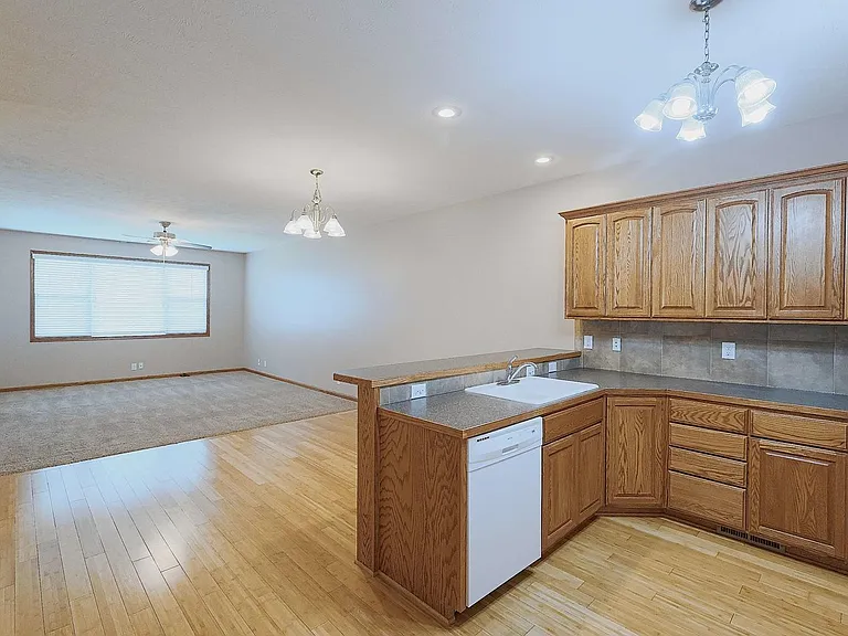 3154 King Ridge Blvd — Photo 3