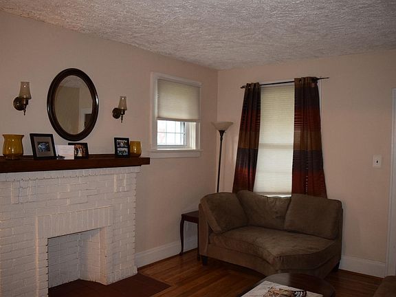 3rd image of 3387 Alta Vista Ave