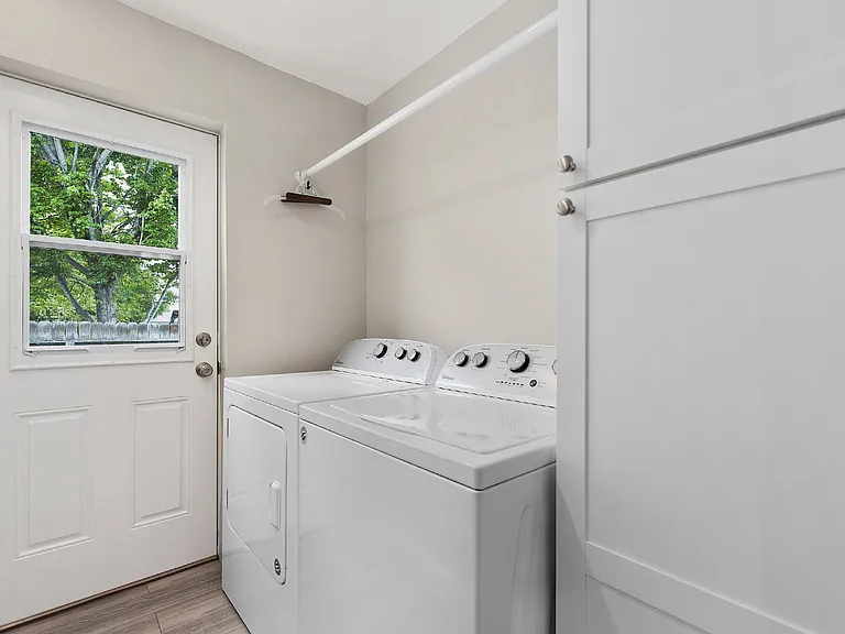 1339 E Stormy Dr — Photo 9