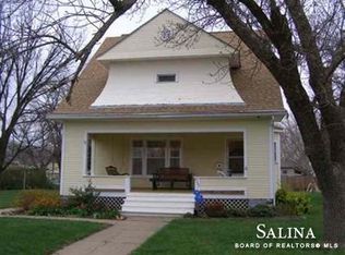 407 N Douglas Dr, Salina, KS 67401