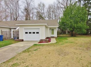 128 Highland Ct, Jacksonville, NC 28540