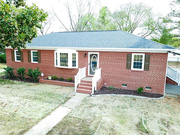 3rd image of 631 Kaki Dr