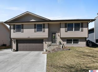 2201 SW 16th St, Lincoln, NE 68522