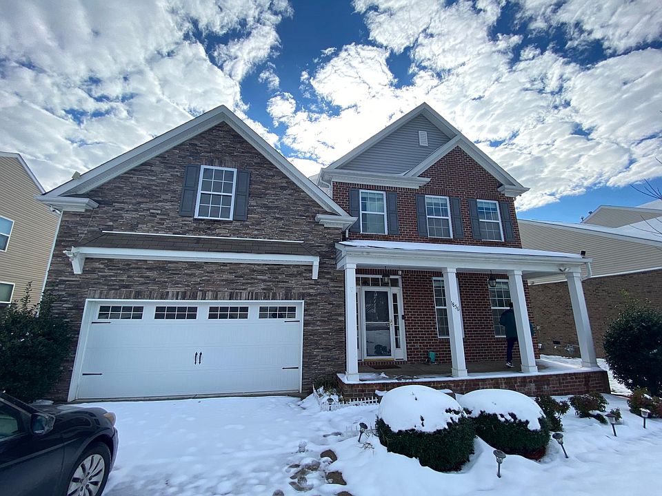 1st image of 1856 Looking Glass Ln