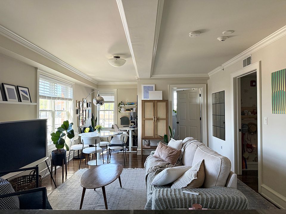 Livingroom to Office