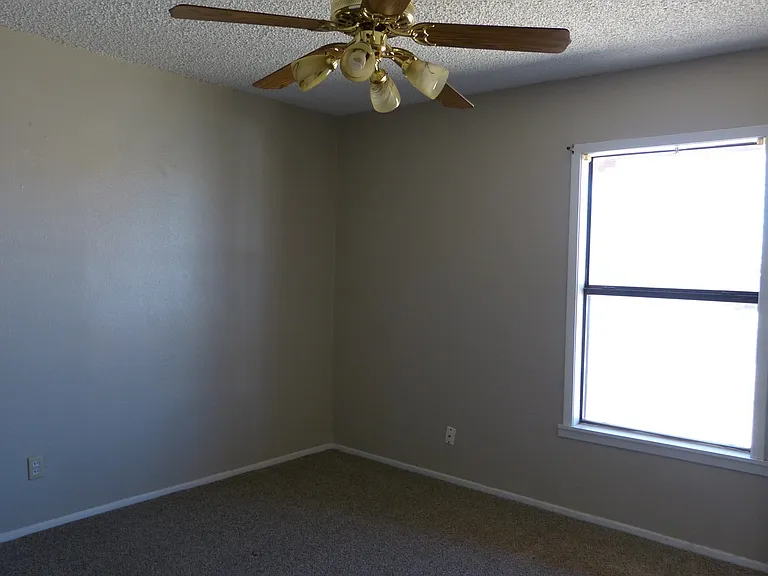 3021 Virginia Ave — Photo 15