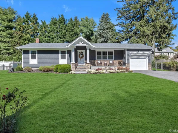 1 Gilmer Lane, Kings Park, NY 11754