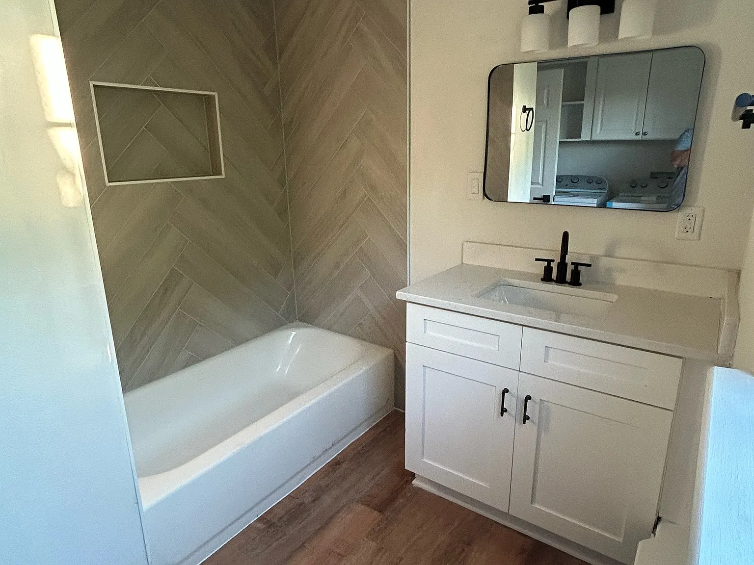 923 McMath Avenue - C — Photo 3