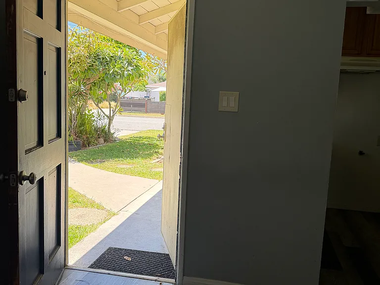 16916 Hayter Ave — Photo 12