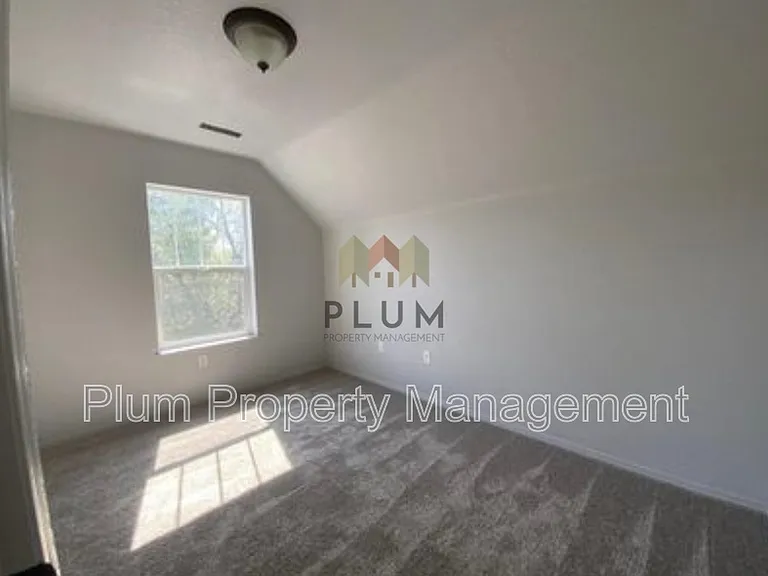 4400 Martindale Way — Photo 8