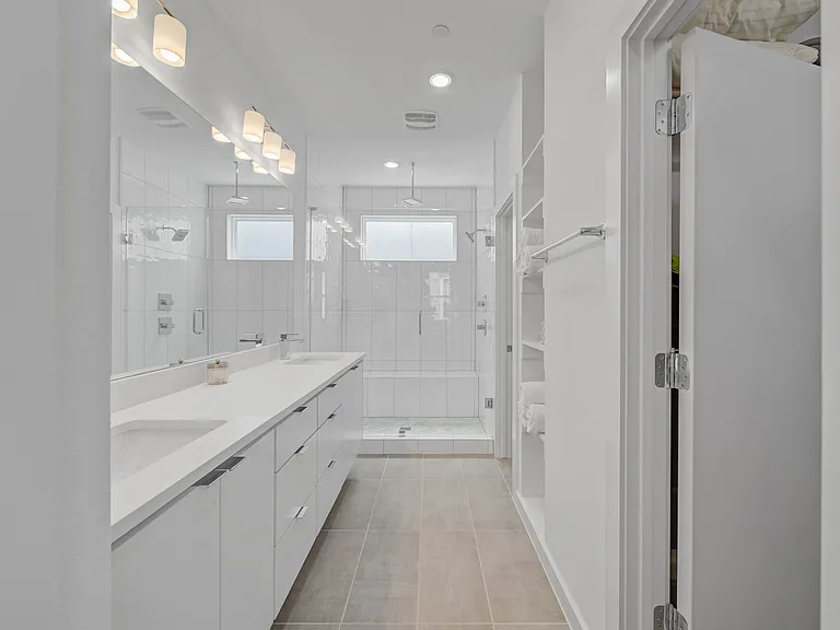 1510 N Washington Ave #102 — Photo 16