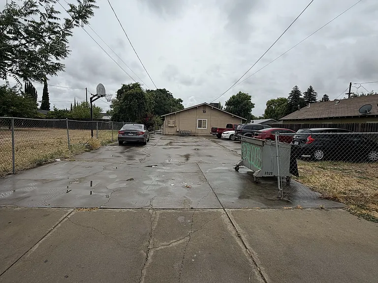 442 N St #A — Photo 4