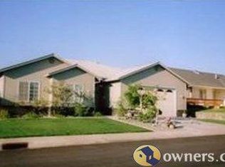 989 Hillside Dr, Carson City, NV 89705