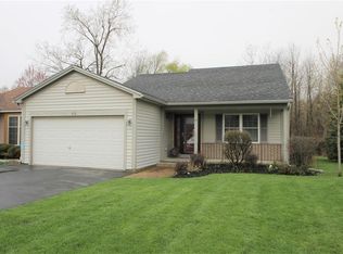 65 Atwood Dr, Rochester, NY 14606