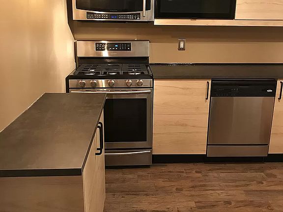 2nd image of 484 Belonda St