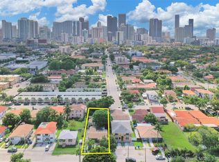 951 SW 8th Ct, Miami, FL 33130