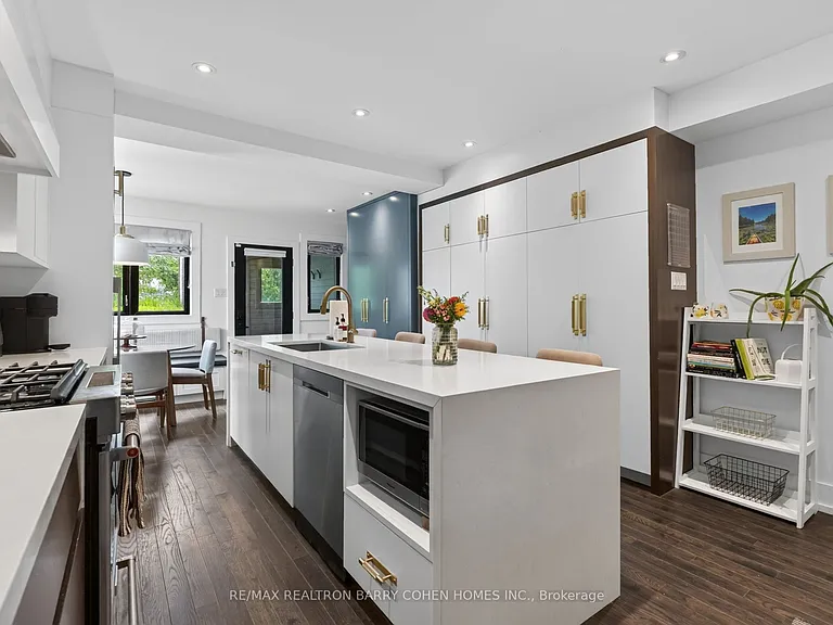 43 Helena Ave — Photo 8