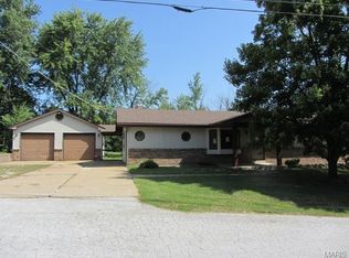 3916 Gail Dr, Imperial, MO 63052