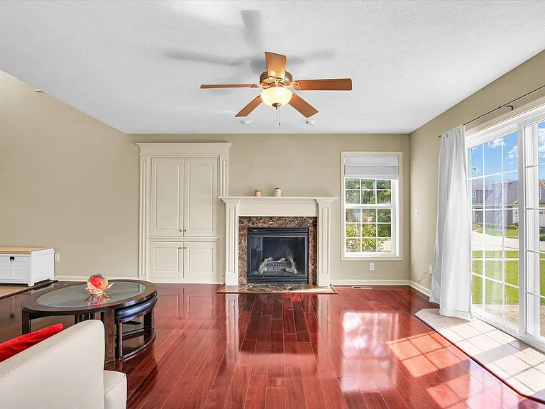 2321 Blanche Ln — Photo 5