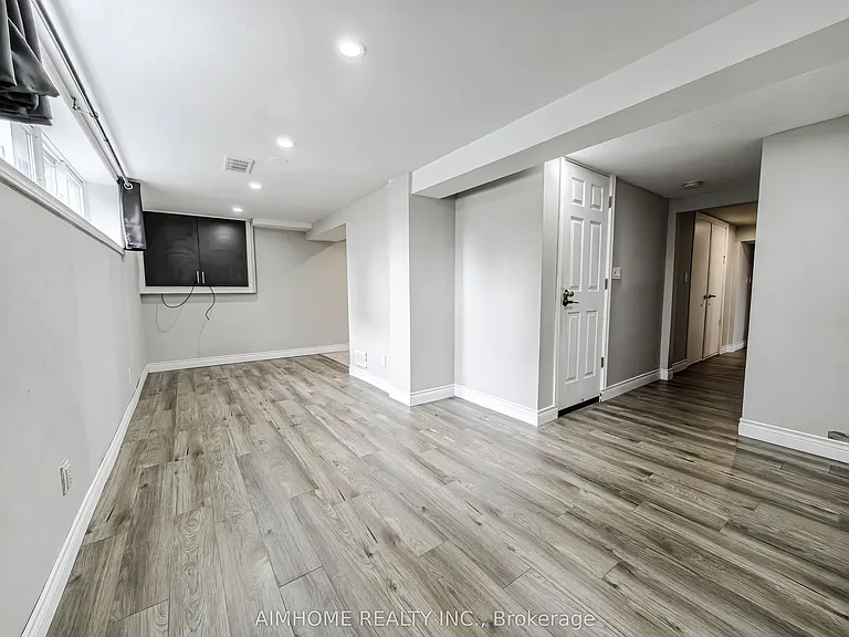 57 Gladman Ave N #BASEMENT — Photo 5