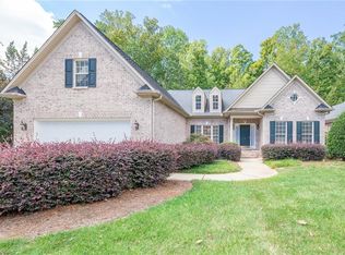 5 Bluff Ridge Ct, Greensboro, NC 27455