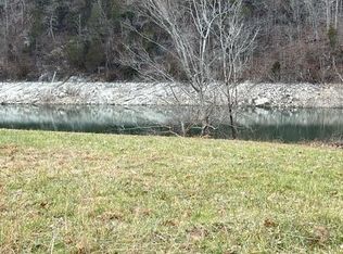 1240 Reynolds Rd, Piney Flats, TN 37686