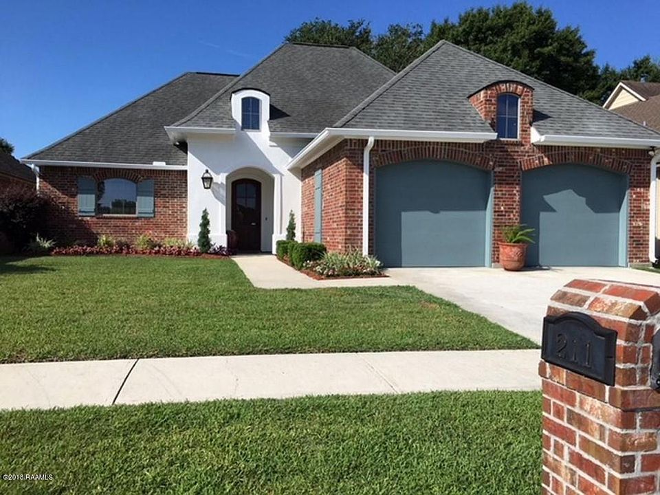 1st image of 211 Bluebonnet Dr