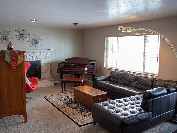 4th image of 149 Elm Ave