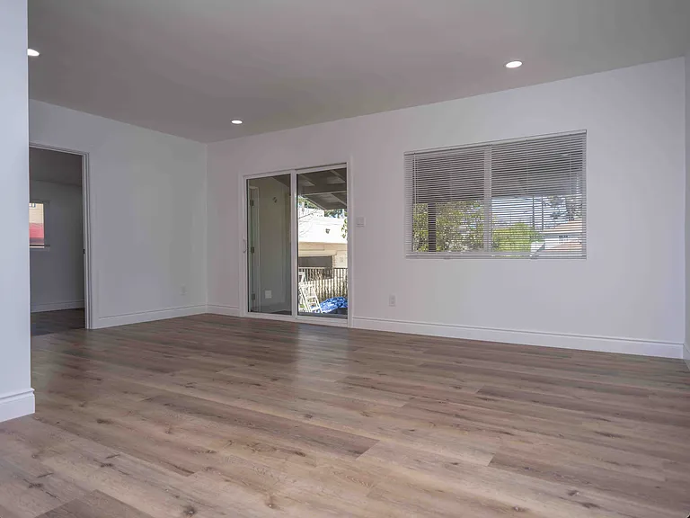 650 N Hazel St — Photo 7