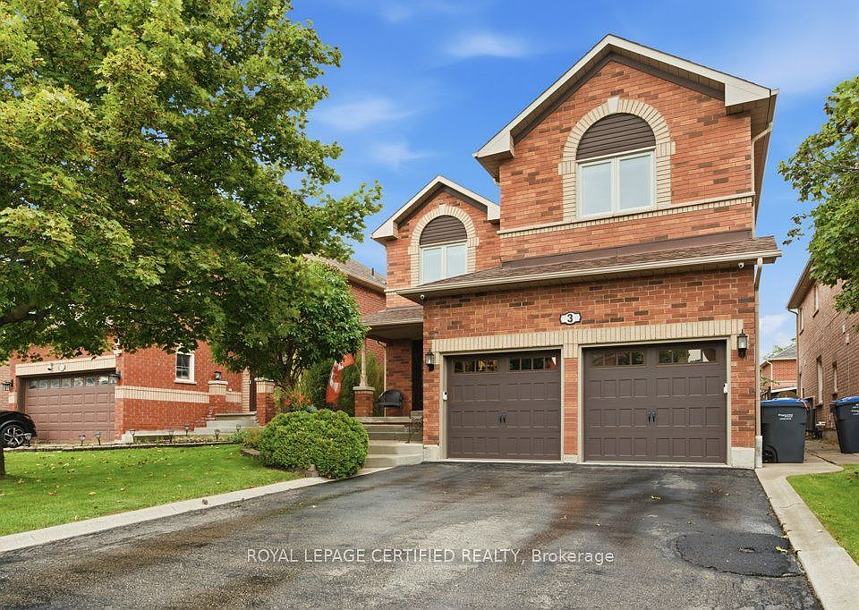 1st image of 3 National Cres