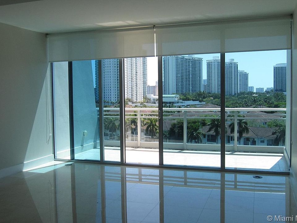 1st image of 2950 NE 188th St APT 538