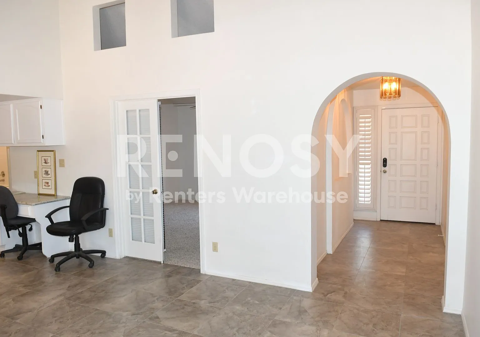 Updated 3 Br 2 Ba 2 Car Garage Home Near Palisades and Fountain Hills Blvd in Fountain Hills — Photo 3