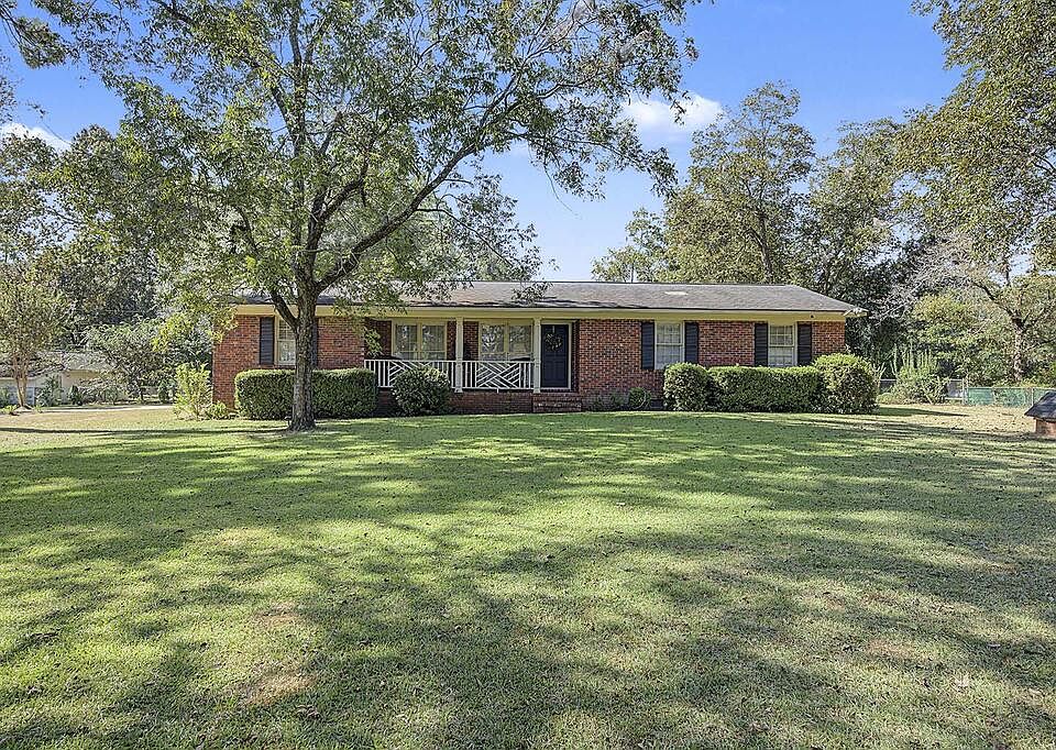 1st image of 3213 Higgins Dr