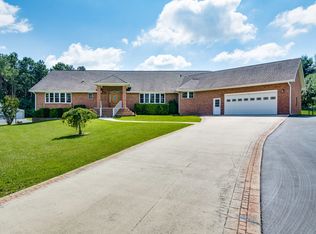 306 Sherman Dr, Crossville, TN 38555
