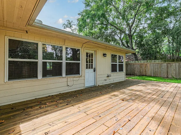 5450 Stillbrooke Dr — Photo 21