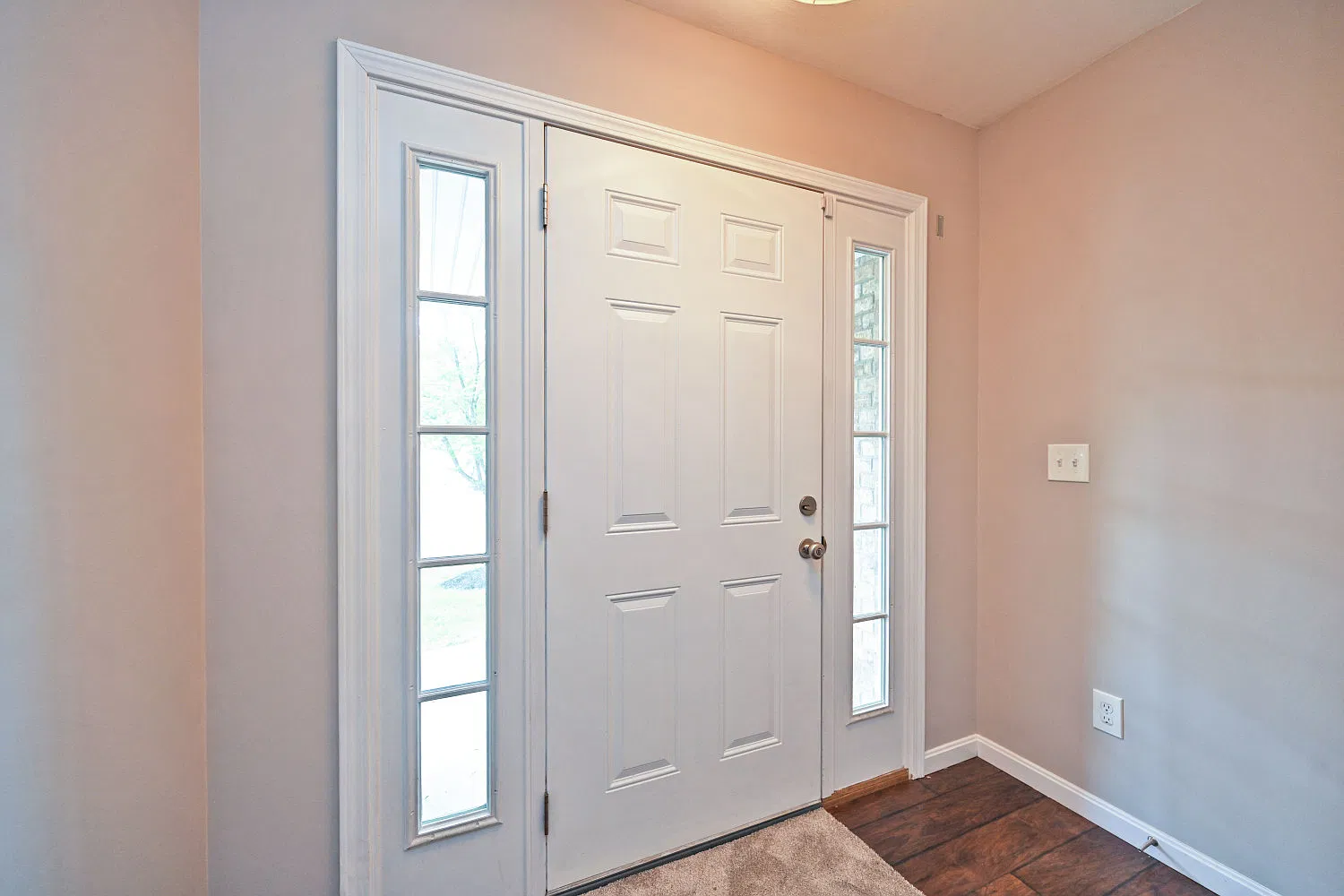 3 bed, 2223 sqft, $2,100 — Photo 4