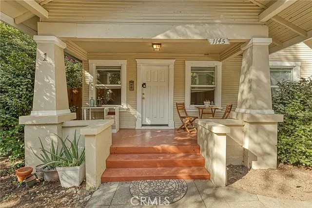 1145 Magnolia Ave