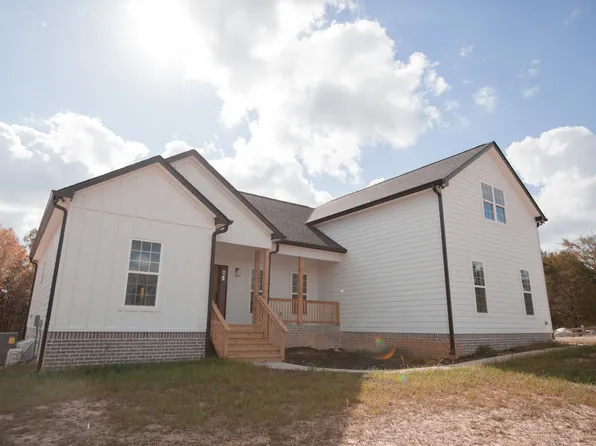 1018 Gaines Hill Rd, Westmoreland, TN 37186