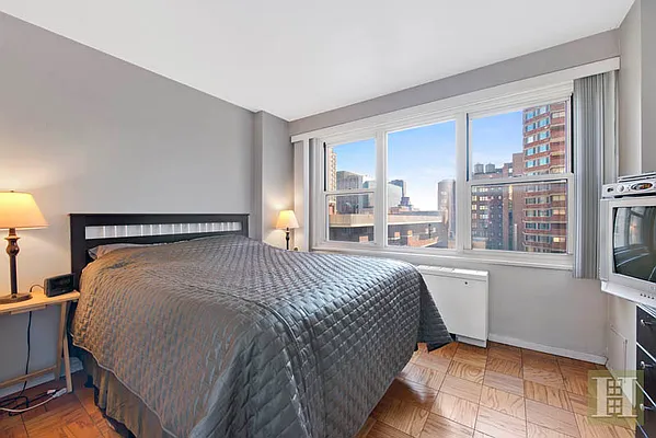 Sold by Halstead Real Estate | media 15