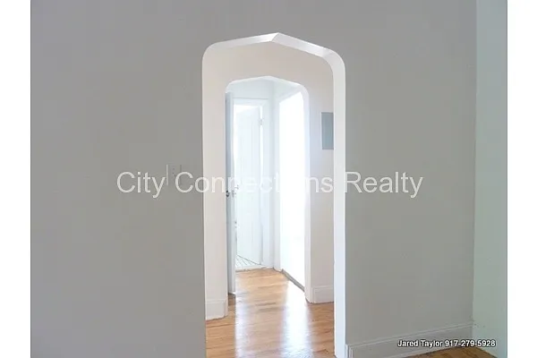 Rented by Waverly Realty Associates | media 5