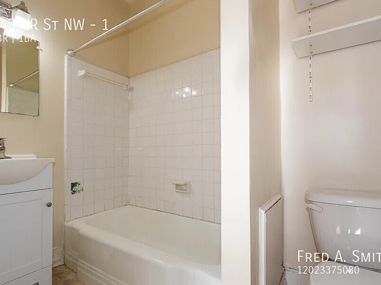 3435 R St NW #1 — Photo 6