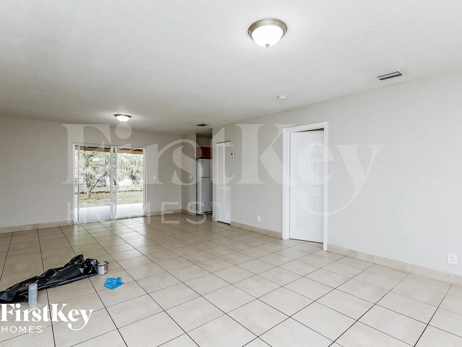 3 bed, 2.0 bath, 1730 sqft, $3,900 — Photo 3